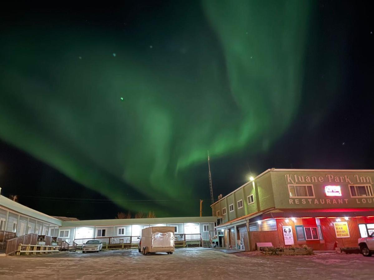 Kluane Park Inn Haines Junction Exterior photo