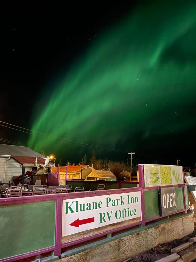 Kluane Park Inn Haines Junction Exterior photo