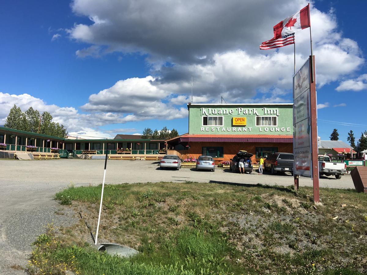 Kluane Park Inn Haines Junction Exterior photo